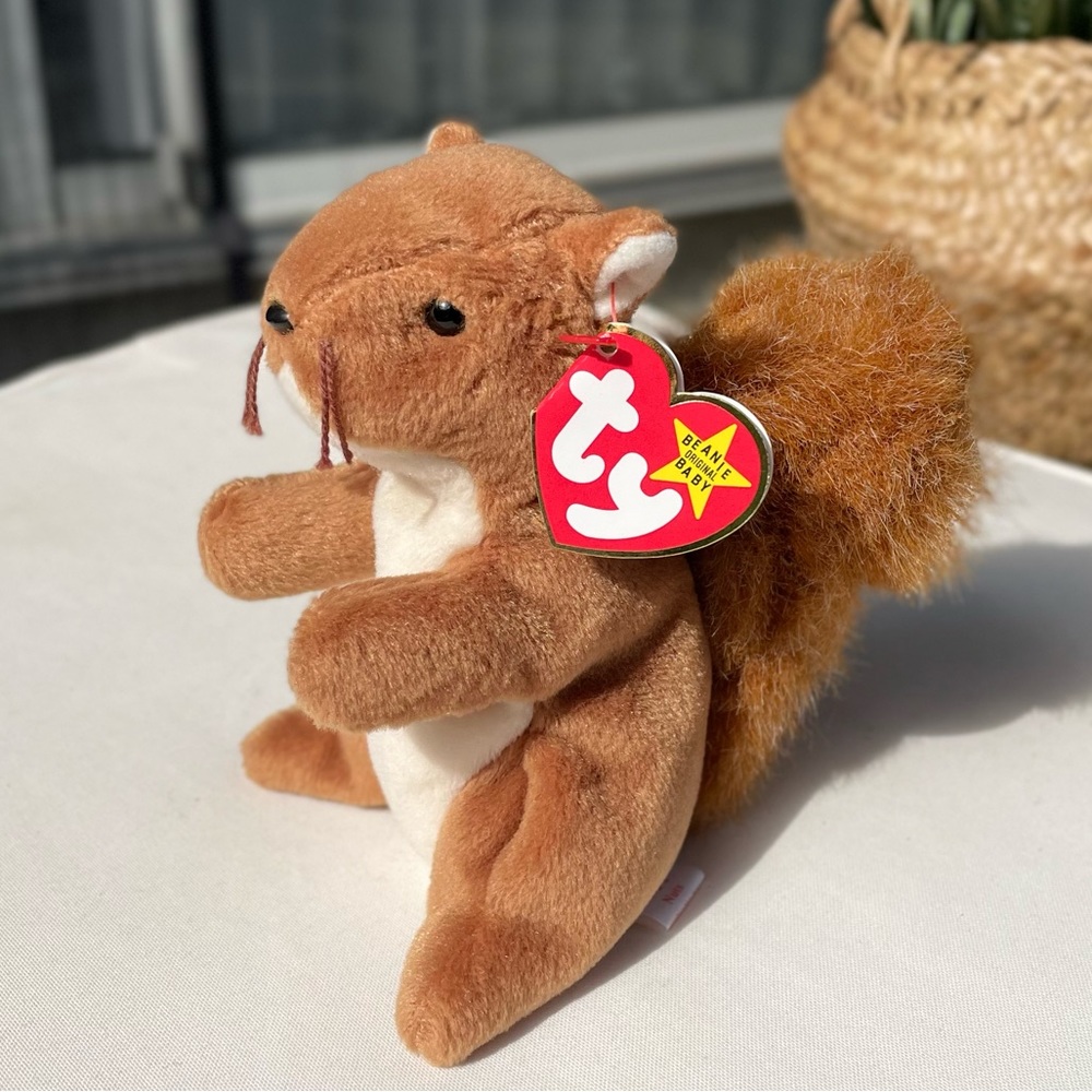 Ty Nuts 1996 Beanie Baby, PVC Pellets, Mint Condition!